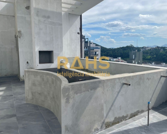 Cobertura com 3 Quartos à Venda, 272 m² em América - Joinville
