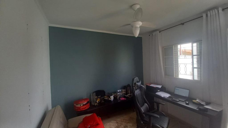 Imagem Casa com 4 Quartos à Venda, 190 m² em Jardim Nova Europa - Campinas Imagem Casa com 4 Quartos à Venda, 190 m² em Jardim Nova Europa - Campinas
