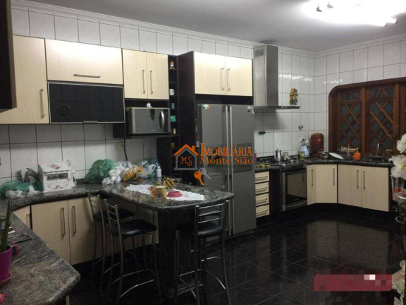 Imagem Casa com 3 Quartos à Venda, 380 m² em Vila Rosália - Guarulhos Imagem Casa com 3 Quartos à Venda, 380 m² em Vila Rosália - Guarulhos