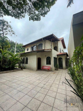 Sobrado com 4 Quartos à Venda, 300 m² em Bela Aliança - São Paulo