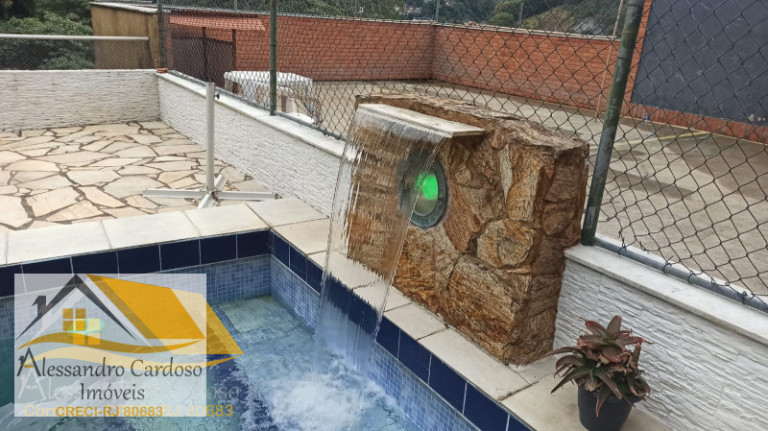 Imagem Casa com 5 Quartos à Venda, 350 m² em Centro - Nova Friburgo