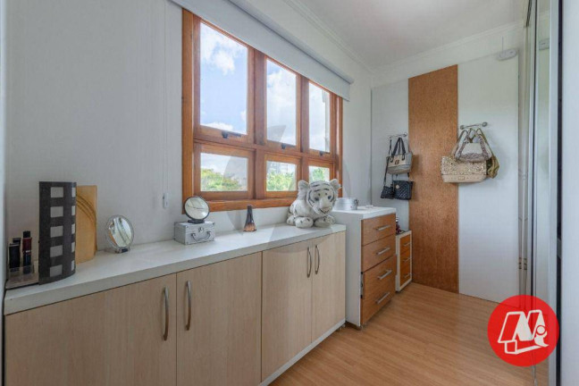 Imagem Sobrado com 3 Quartos à Venda, 308 m² em Jardim Itu Sabará - Porto Alegre