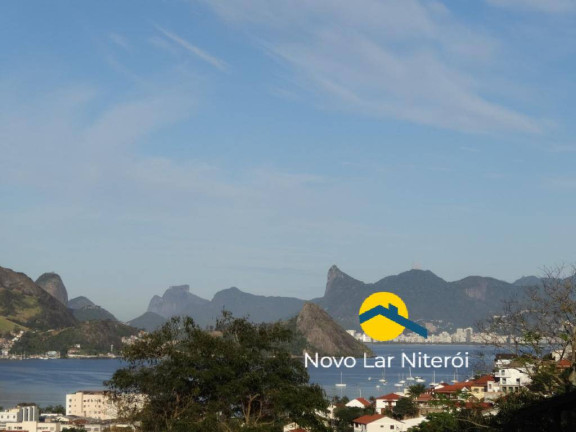 Imagem Casa com 3 Quartos à Venda, 300 m² em São Francisco - Niterói