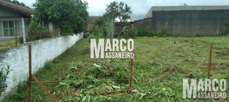 Terreno à Venda, 300 m² em Pinheiros - Balneário Barra Do Sul