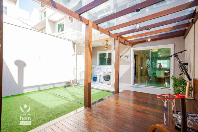 Imagem Sobrado com 4 Quartos à Venda, 209 m² em Portão - Curitiba