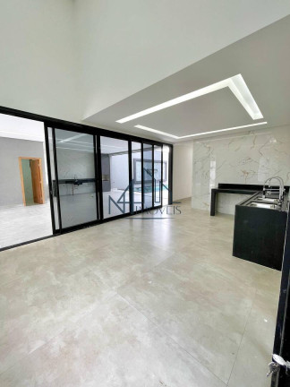 Imagem Casa com 3 Quartos à Venda, 445 m² em Setor Bueno - Goiânia Imagem Casa com 3 Quartos à Venda, 445 m² em Setor Bueno - Goiânia