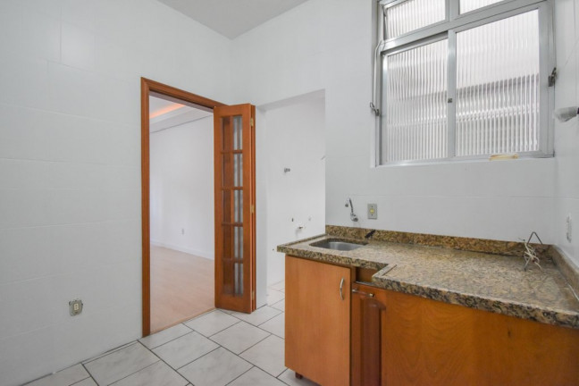 Imagem Imóvel com 3 Quartos à Venda, 94 m² em Menino Deus - Porto Alegre Imagem Imóvel com 3 Quartos à Venda, 94 m² em Menino Deus - Porto Alegre