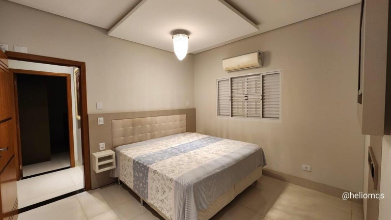 Imagem Sobrado com 3 Quartos à Venda, 260 m² em Amambaí - Campo Grande