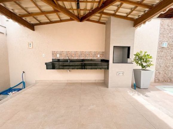 Imagem Casa com 3 Quartos à Venda, 160 m² Imagem Casa com 3 Quartos à Venda, 160 m²