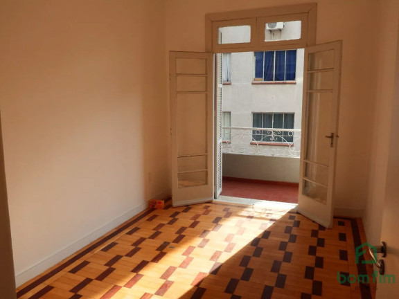 Imagem Apartamento com 3 Quartos à Venda, 101 m² em Centro Histórico - Porto Alegre Imagem Apartamento com 3 Quartos à Venda, 101 m² em Centro Histórico - Porto Alegre