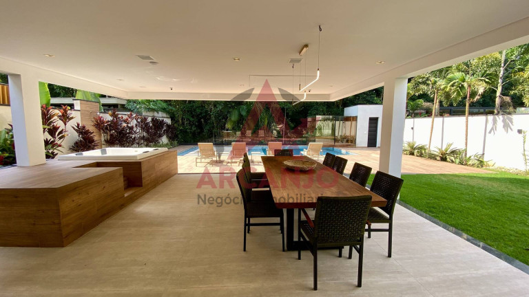Imagem Casa com 6 Quartos à Venda, 788 m² em Riviera - Bertioga Imagem Casa com 6 Quartos à Venda, 788 m² em Riviera - Bertioga
