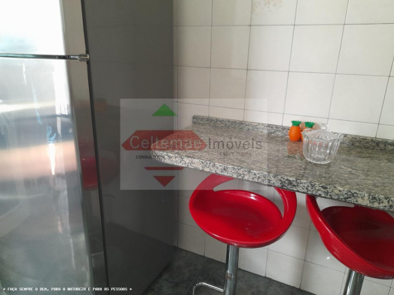 Imagem Casa com 3 Quartos à Venda, 200 m² em Vila Aparecida - Taubaté