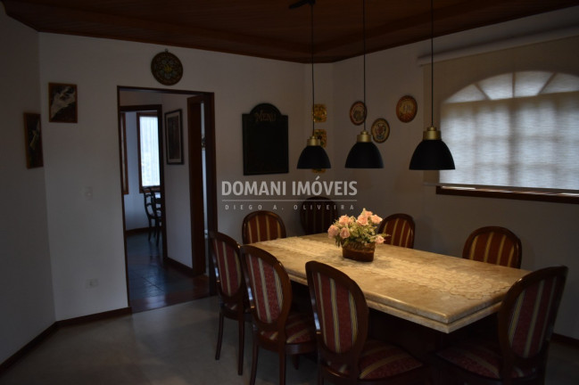 Imagem Casa com 4 Quartos à Venda, 300 m² em Região De Capivari - Campos Do Jordão Imagem Casa com 4 Quartos à Venda, 300 m² em Região De Capivari - Campos Do Jordão