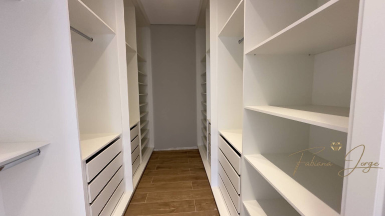 Imagem Casa com 3 Quartos à Venda, 300 m² em Roncáglia - Valinhos Imagem Casa com 3 Quartos à Venda, 300 m² em Roncáglia - Valinhos