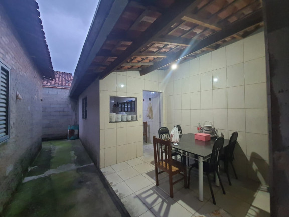 Imagem Casa com 4 Quartos à Venda, 200 m² em Parque Aeroporto - Taubaté