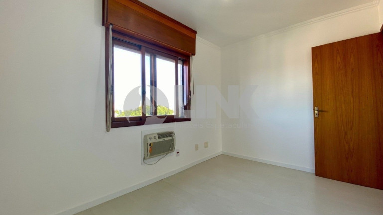 Imagem Imóvel com 2 Quartos à Venda, 186 m² em Jardim Itu - Porto Alegre Imagem Imóvel com 2 Quartos à Venda, 186 m² em Jardim Itu - Porto Alegre