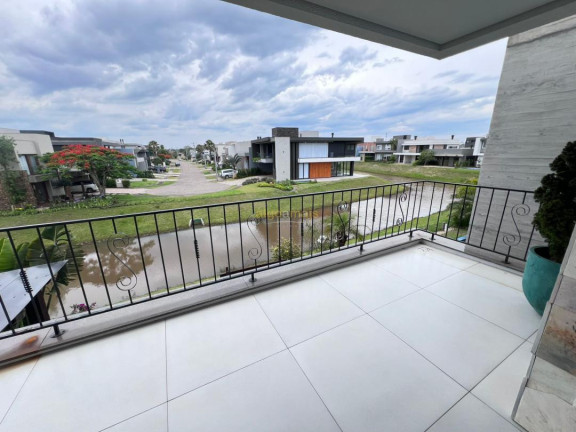 Imagem Casa com 4 Quartos à Venda, 300 m² em Condominio Capao Ilhas Resort - Capão Da Canoa Imagem Casa com 4 Quartos à Venda, 300 m² em Condominio Capao Ilhas Resort - Capão Da Canoa