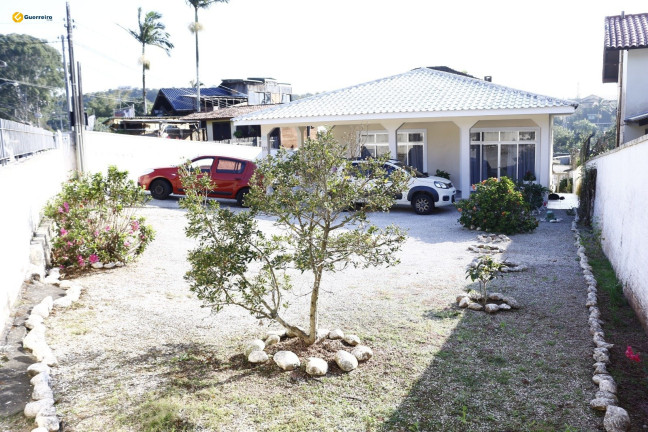 Imagem Casa com 8 Quartos à Venda, 768 m² em Lagoa Da Conceição - Florianópolis Imagem Casa com 8 Quartos à Venda, 768 m² em Lagoa Da Conceição - Florianópolis