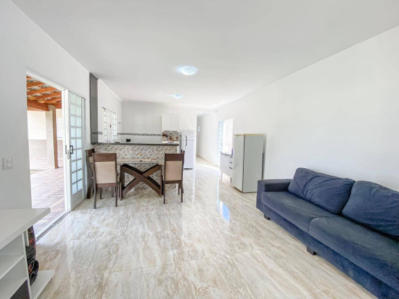 Imagem Casa com 3 Quartos à Venda, 870 m² em Maracanã - Atibaia