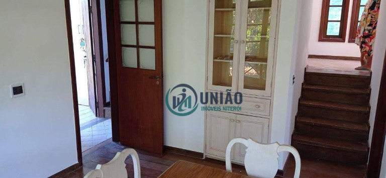 Imagem Casa com 4 Quartos à Venda, 320 m² em Maria Paula - São Gonçalo Imagem Casa com 4 Quartos à Venda, 320 m² em Maria Paula - São Gonçalo
