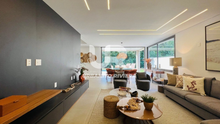 Imagem Casa com 4 Quartos à Venda, 404 m² em Riviera | Módulo 12 - Bertioga Imagem Casa com 4 Quartos à Venda, 404 m² em Riviera | Módulo 12 - Bertioga