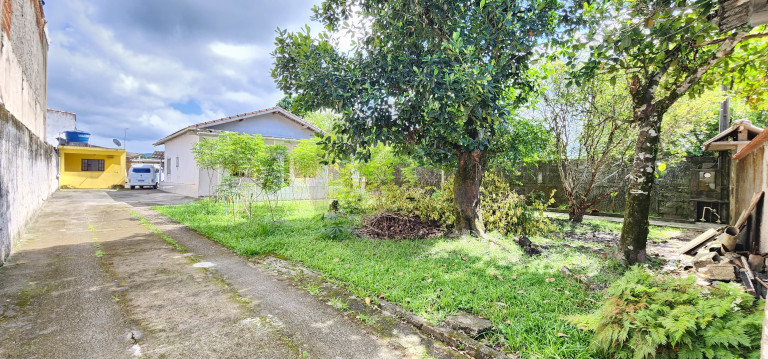 Imagem Casa com 2 Quartos à Venda, 663 m² em Jardim Umuarama - Itanhaém Imagem Casa com 2 Quartos à Venda, 663 m² em Jardim Umuarama - Itanhaém