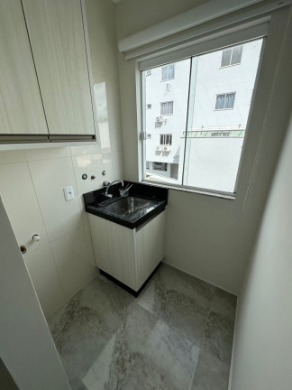 Imagem Apartamento com 2 Quartos à Venda, 64 m² em Centro - Camboriú