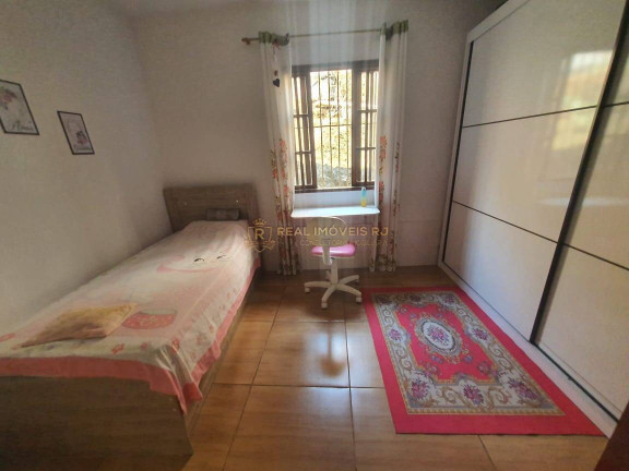 Imagem Casa com 4 Quartos à Venda, 326 m² em Vila Valqueire - Rio De Janeiro Imagem Casa com 4 Quartos à Venda, 326 m² em Vila Valqueire - Rio De Janeiro