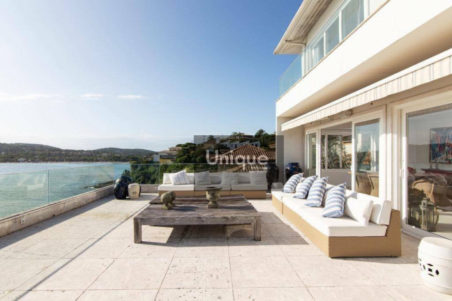 Imagem Casa com 5 Quartos para Temporada, 450 m² em Ferradura - Armação Dos Búzios Imagem Casa com 5 Quartos para Temporada, 450 m² em Ferradura - Armação Dos Búzios
