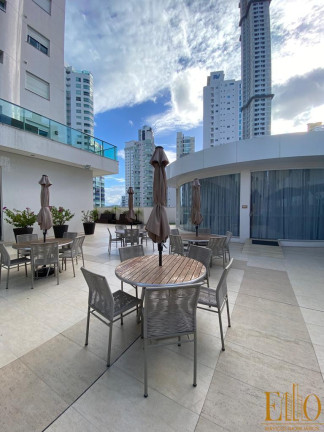 Imagem Cobertura com 4 Quartos à Venda, 239 m² em Centro - Balneário Camboriú