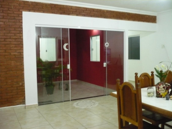 Imagem Casa com 4 Quartos à Venda, 250 m² em Centro - Itatiba Imagem Casa com 4 Quartos à Venda, 250 m² em Centro - Itatiba