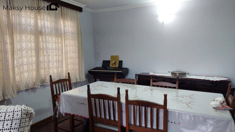 Imagem Casa com 4 Quartos à Venda,  em Boqueirão - Curitiba