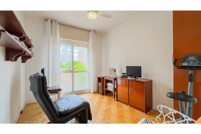 Imagem Apartamento com 3 Quartos à Venda, 108 m² em Petrópolis - Porto Alegre Imagem Apartamento com 3 Quartos à Venda, 108 m² em Petrópolis - Porto Alegre
