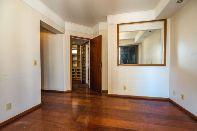 Imagem Apartamento com 4 Quartos à Venda, 254 m² em Centro - Florianópolis Imagem Apartamento com 4 Quartos à Venda, 254 m² em Centro - Florianópolis