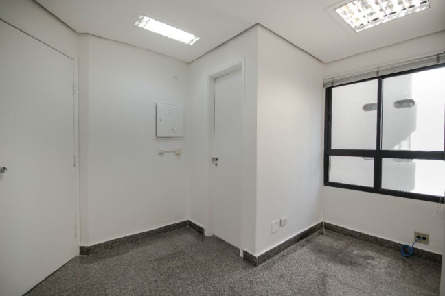 Imagem Sala Comercial à Venda, 28 m² em Itaim Bibi - São Paulo Imagem Sala Comercial à Venda, 28 m² em Itaim Bibi - São Paulo
