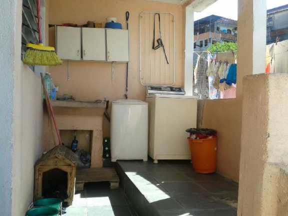 Imagem Casa à Venda, em Vila Maria Helena - Carapicuíba Imagem Casa à Venda, em Vila Maria Helena - Carapicuíba