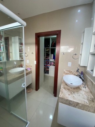 Imagem Casa com 3 Quartos para Alugar ou Temporada, 208 m² em Parque Das Nações - Parnamirim