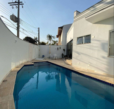Casa de Condomínio com 3 Quartos à Venda,  em Limeira