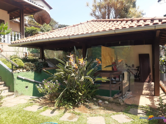 Imagem Casa com 4 Quartos à Venda, 185 m² em Jardim Cascata - Teresópolis