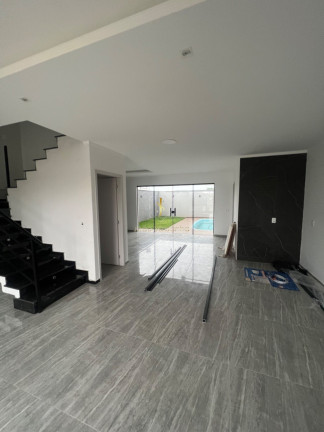 Imagem Casa com 3 Quartos à Venda, 160 m² em Coroados - Guaratuba