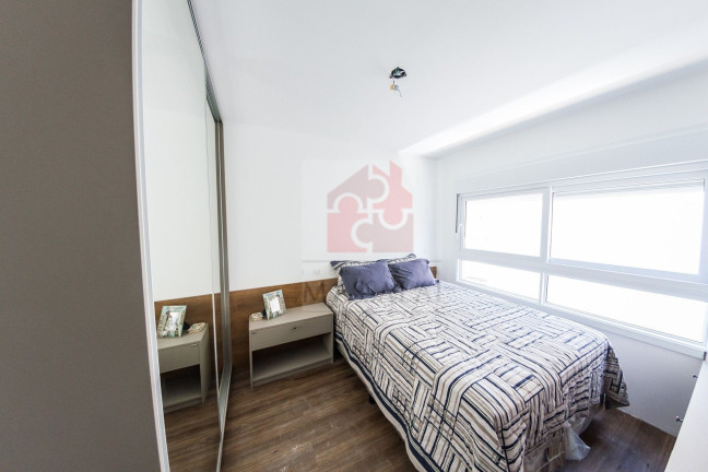 Imagem Apartamento com 2 Quartos à Venda, 66 m² em Menino Deus - Porto Alegre Imagem Apartamento com 2 Quartos à Venda, 66 m² em Menino Deus - Porto Alegre