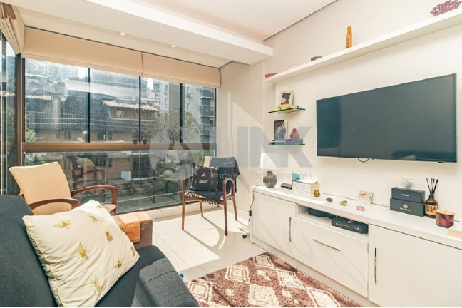 Imagem Imóvel com 1 Quarto à Venda, 80 m² em Bela Vista - Porto Alegre Imagem Imóvel com 1 Quarto à Venda, 80 m² em Bela Vista - Porto Alegre