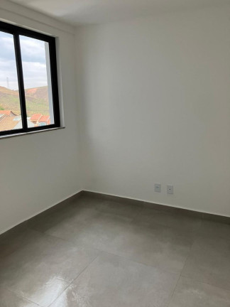 Imagem Imóvel com 2 Quartos à Venda, 55 m² em Village Santa Helena - Volta Redonda