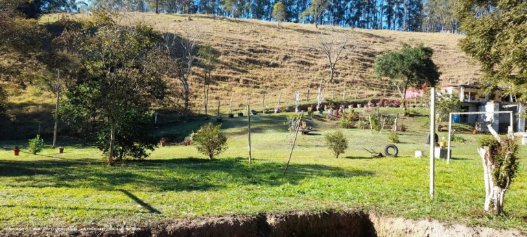 Imagem Chácara à Venda, em Ferreira - Nazaré Paulista Imagem Chácara à Venda, em Ferreira - Nazaré Paulista
