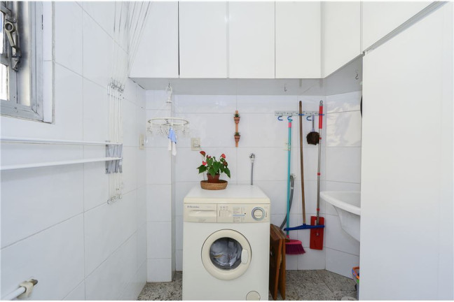 Imagem Imóvel com 1 Quarto à Venda,  em Vila Uberabinha - São Paulo