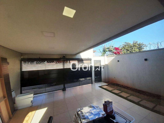 Imagem Casa com 3 Quartos à Venda, 172 m² em Santa Genoveva - Goiânia Imagem Casa com 3 Quartos à Venda, 172 m² em Santa Genoveva - Goiânia