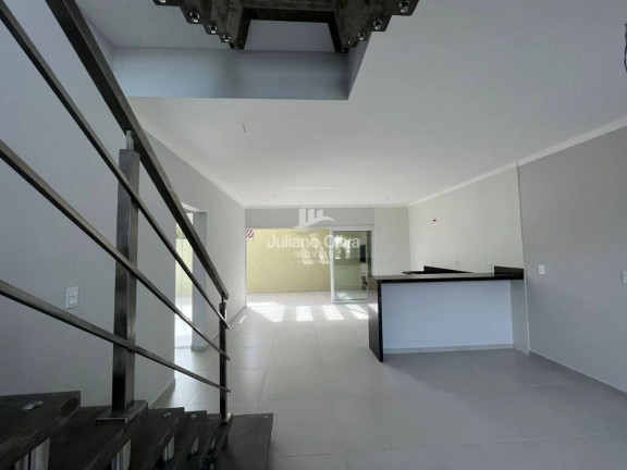 Imagem Sobrado com 3 Quartos à Venda, 122 m² em Barra Do Sai - Itapoá