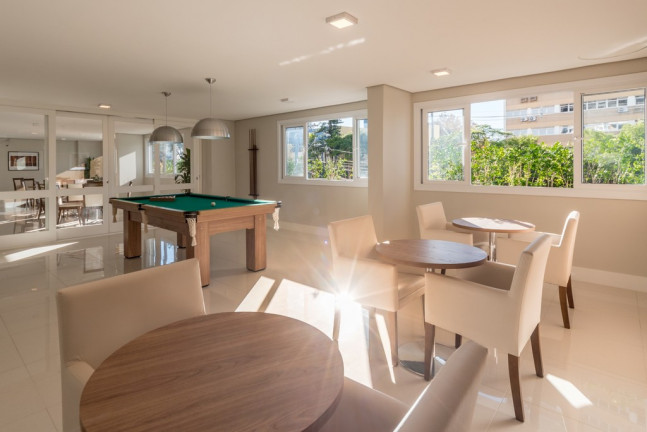 Imagem Apartamento com 1 Quarto à Venda, 51 m² em Petrópolis - Porto Alegre