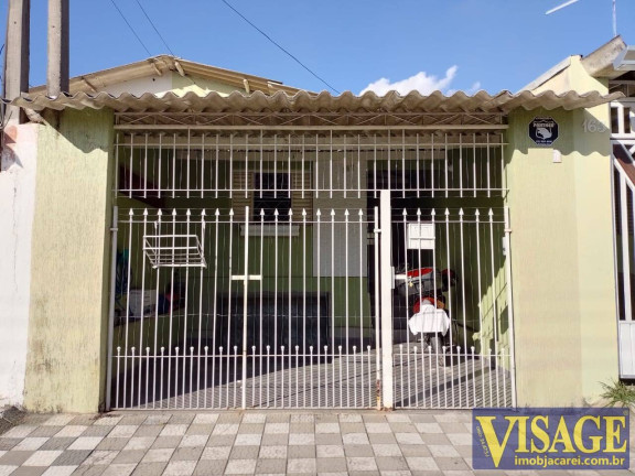 Casa com 2 Quartos à Venda,  em Pq. Santo Antonio - Jacareí
