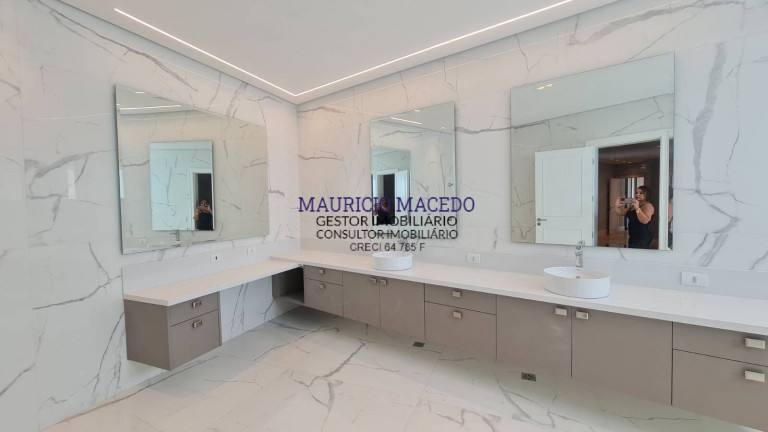 Imagem Casa com 4 Quartos à Venda, 850 m² em Alphaville Residencial Zero - Barueri Imagem Casa com 4 Quartos à Venda, 850 m² em Alphaville Residencial Zero - Barueri